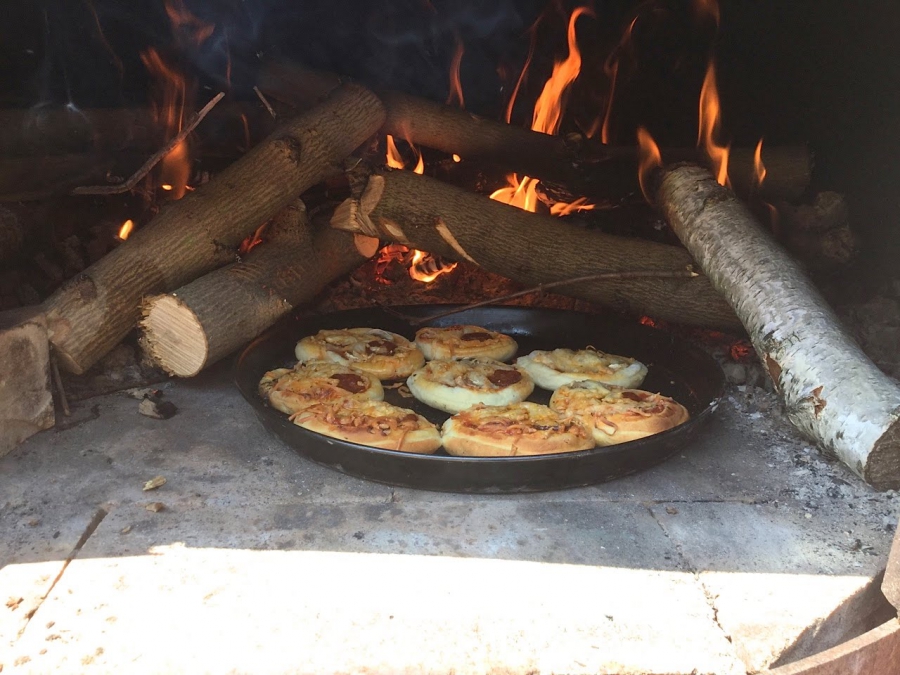 Nejchutnější pizza recept: mini pizza pops, od Majkl, Christie a Tiffy