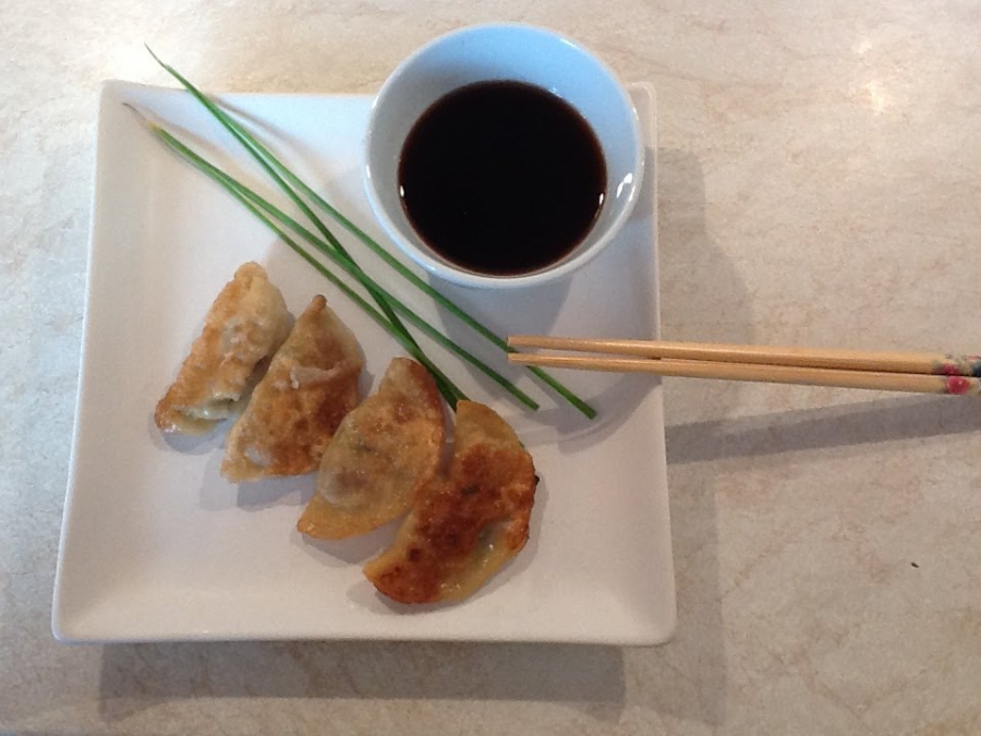 GYOZA RECEPT, JAPONSKÁ SPECIALITA, PLNĚNÉ TAŠTIČKY S MASEM A KREVETY